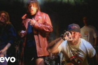 Los Fabulosos Cadillacs - Mal Bicho (Videoclip)