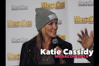 Katie Cassidy Panel at MegaCon 2016!
