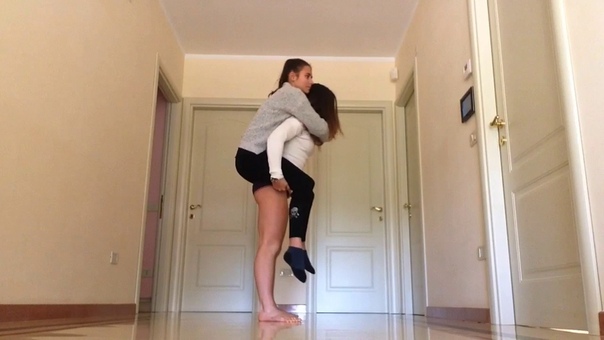 Piggy back , , Emily