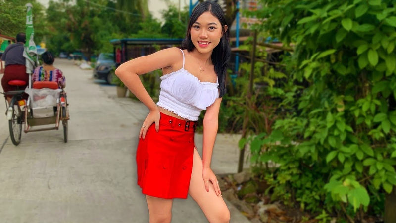 Beautiful Burmese Girl shows you her