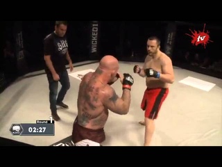 Джефф Монсон vs Дражен Форгач