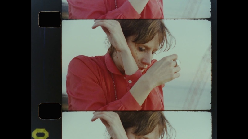 Julia Sophie, , x0x ( Official Music