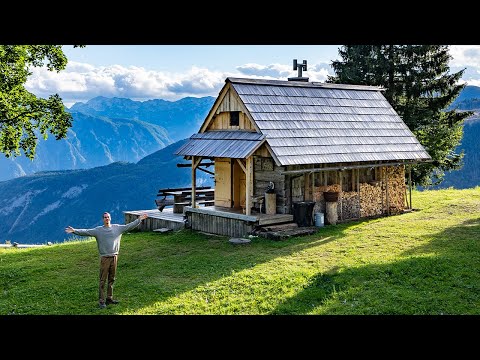 I Moved into an Off Grid Wilderness Mountain Hut Living in the