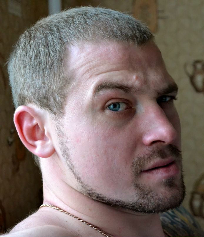 Виктор Яблуновский  Apple  | Хрустальный / Красный Луч