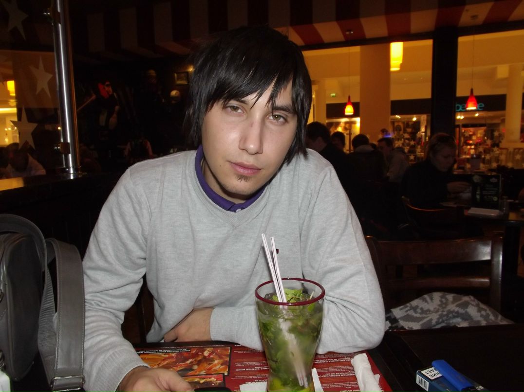 Tolik Lavrikov [Kv@zaR] | Москва