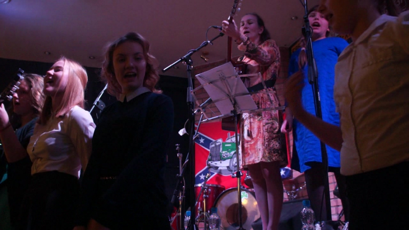 Доставай гитары, барды Видео Марии