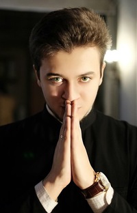 Николай Петров