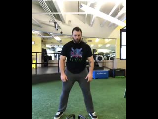 224 кг (видео @rhinostrength)