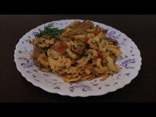 Макарошки с индейкой и помидорами