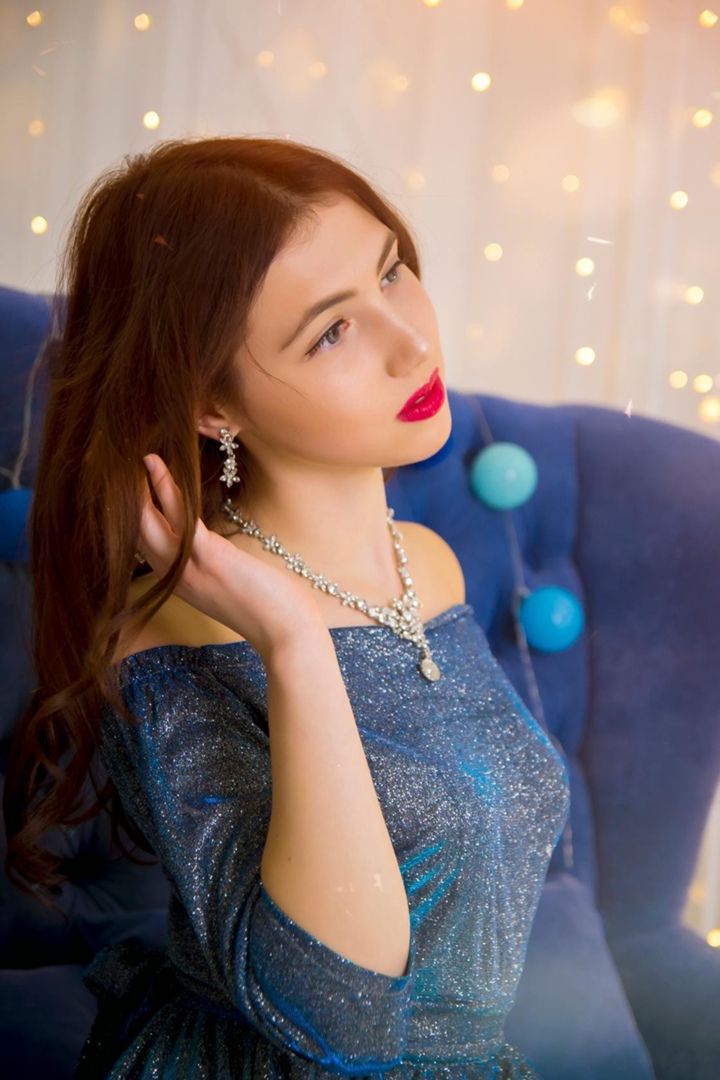 Елизавета Толстова |