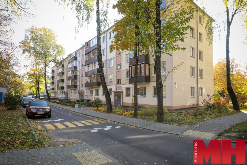 Жильцы одного из домов на Сердича попросили ЖКХ благоустроить их двор. Вот что вышло