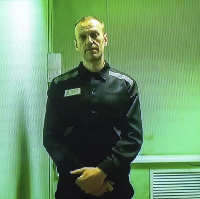 Навальный и народ (Нина Ивановна Серёгина) / Стихи.ру