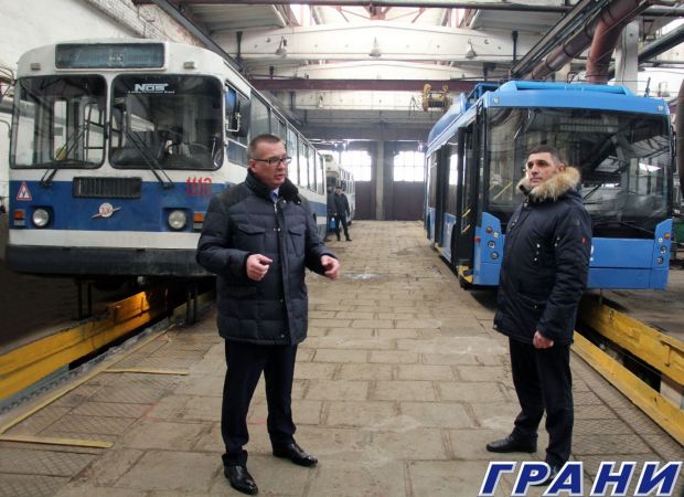 Первый пошел. В Новочебоксарске новый троллейбус вышел на обкатку Это картинка